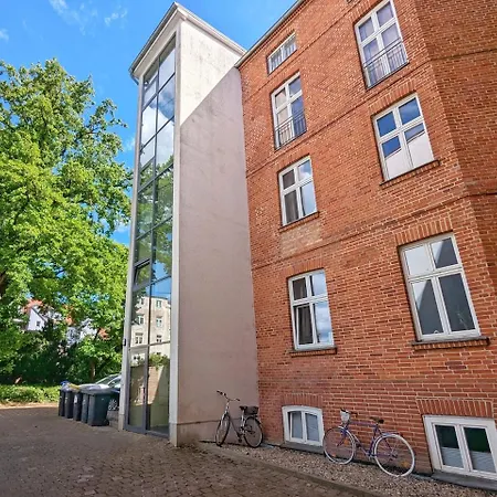Zentrale Traumlage - Apartment Am Pfaffenteich Σβερίν